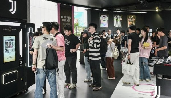 百年尤文赴蓉开「局」 马尔基西奥领衔足球文化盛宴