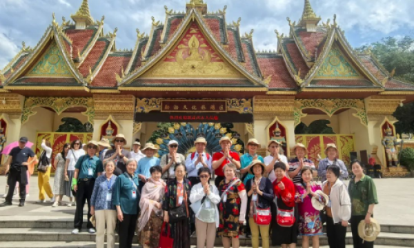 定格时光里的温暖——新康芮家人巴马&西双版纳之旅